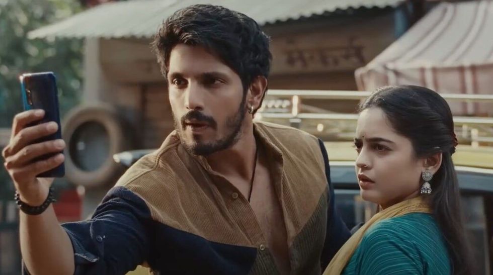 Lead inset Kanwar Dhillon Neha Harsora in Udne Ke Aasha 018