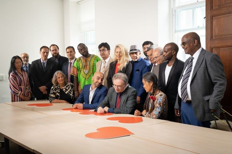 LEAD Refugee INSET Recreation CREDIT Gary Moyes UN Refugee 70thAnn 5532