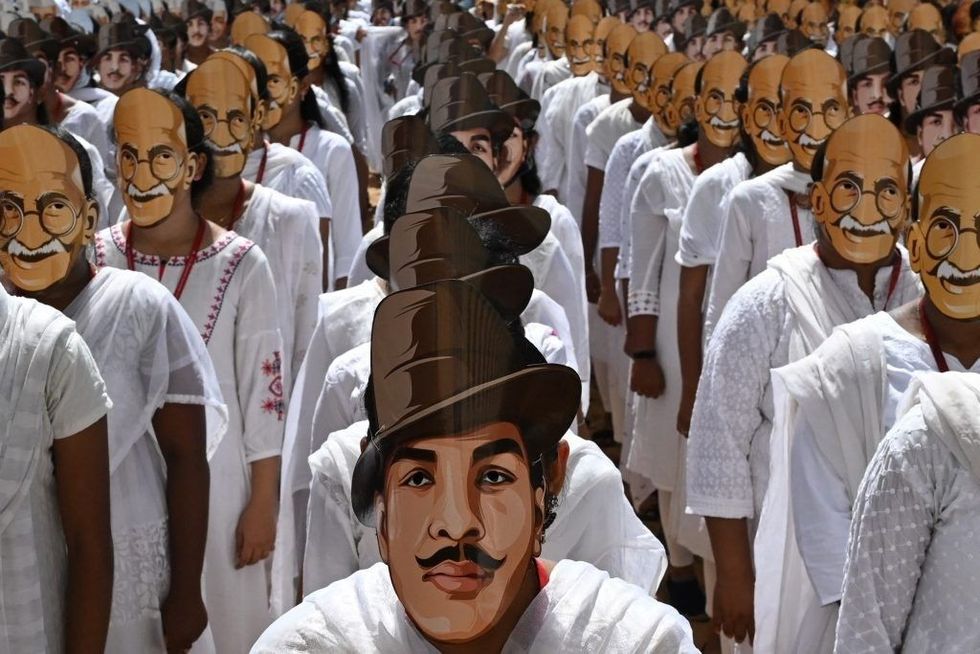 LEAD Turn India INSET 2 Masks GettyImages 1242450291