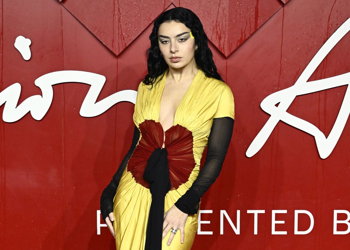 Charli XCX to be recognised at Billboard Women in Music Awards
