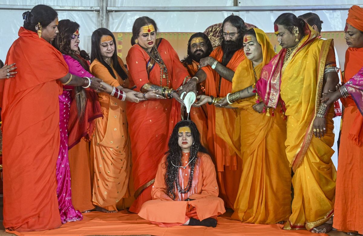 mamta-kulkarni-kinnar-akhara