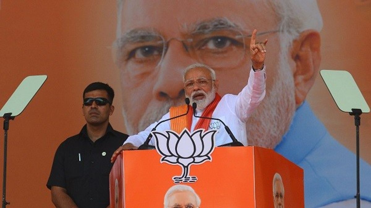 Modi To Hold Mega Roadshow In Varanasi Today