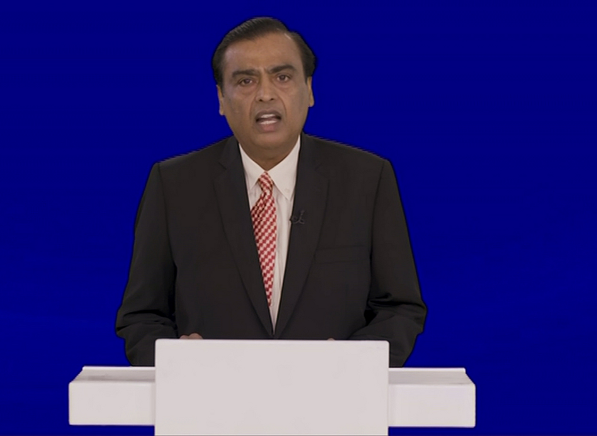 Divide between urban India, rural Bharat narrowing: Mukesh Ambani at UP Investors Summit