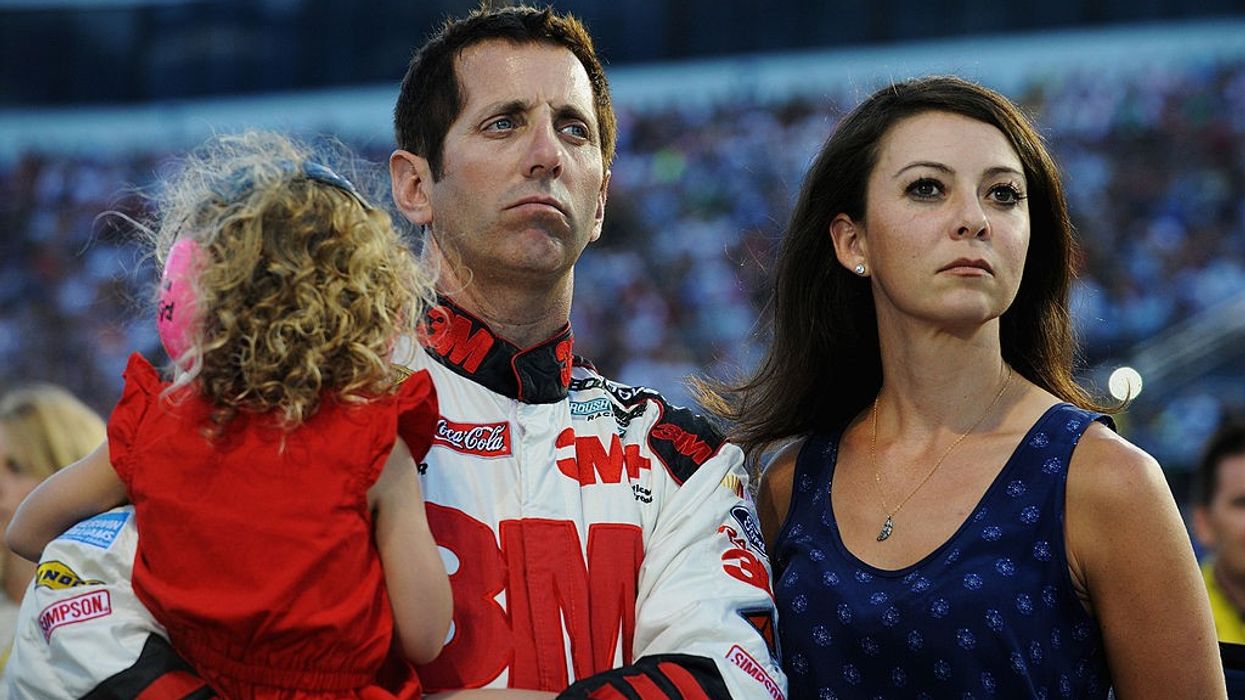 NASCAR champ Greg Biffle, family killed in plane crash