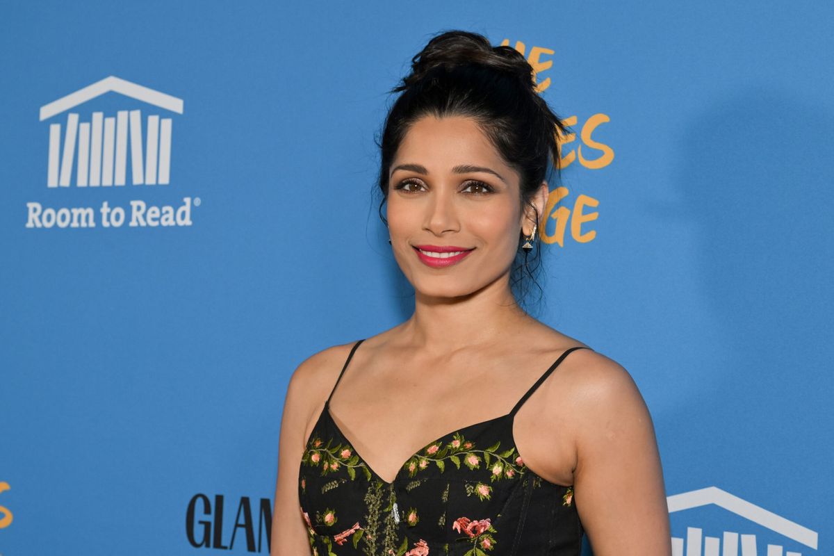 Deepa Mehta signs Freida Pinto for her next