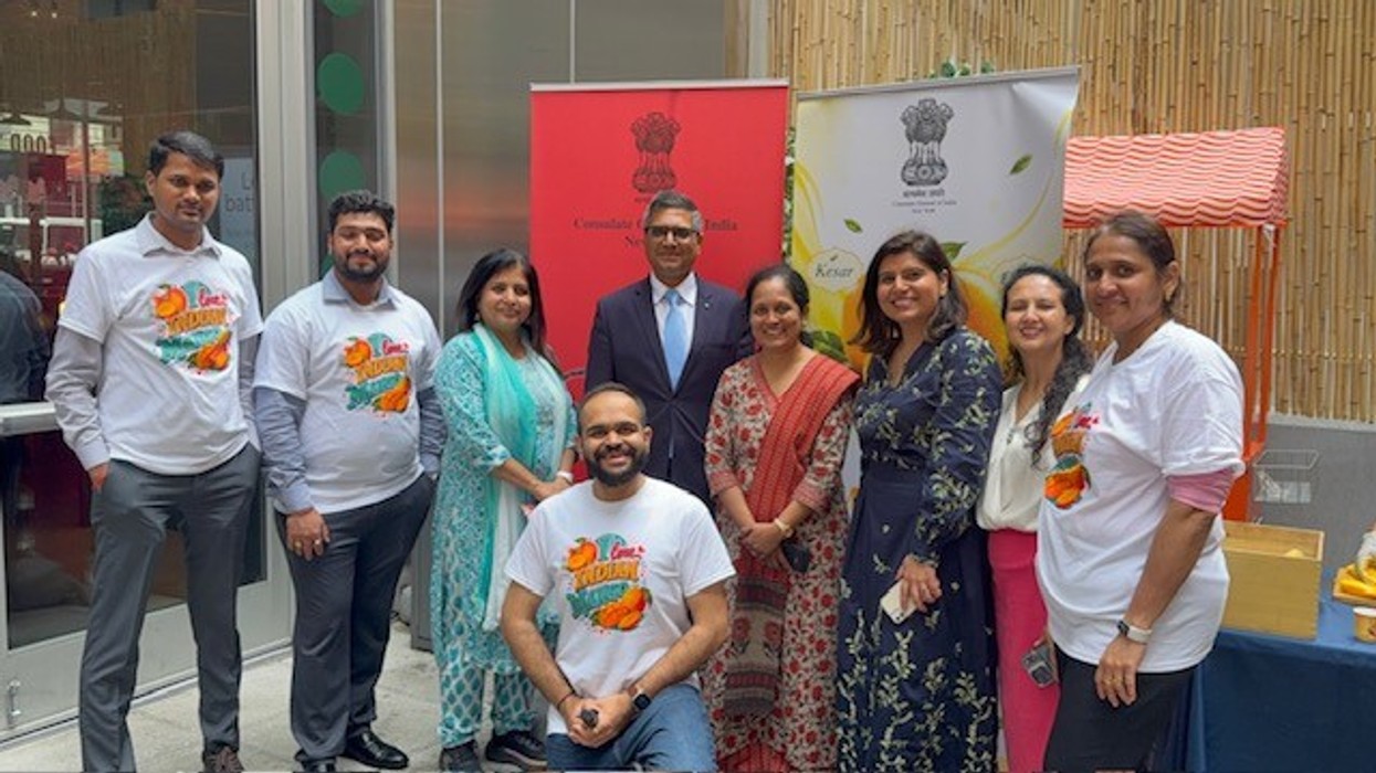 Indian mangoes win over 1,000+ New Yorkers at Union Square festival