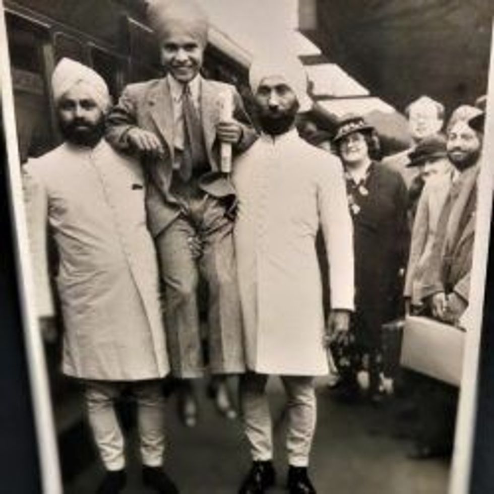 NPG 25. Sabu and his bodyguards leaving for New York Press print 1938. 21 June 2023