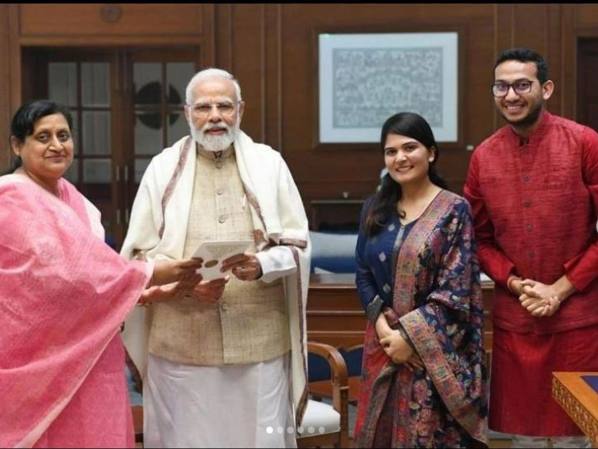 OYO founder Ritesh Agarwal (extreme right) with prime minister Narendra Modi, his mother and fiancee Geet