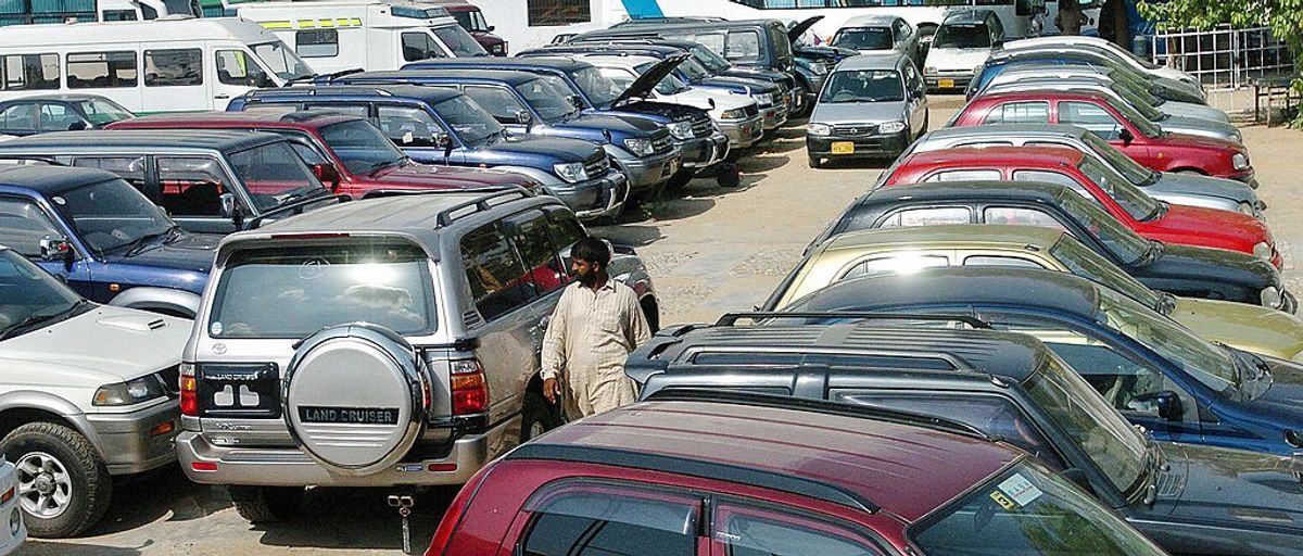 Pakistan car sales lowest in 2023