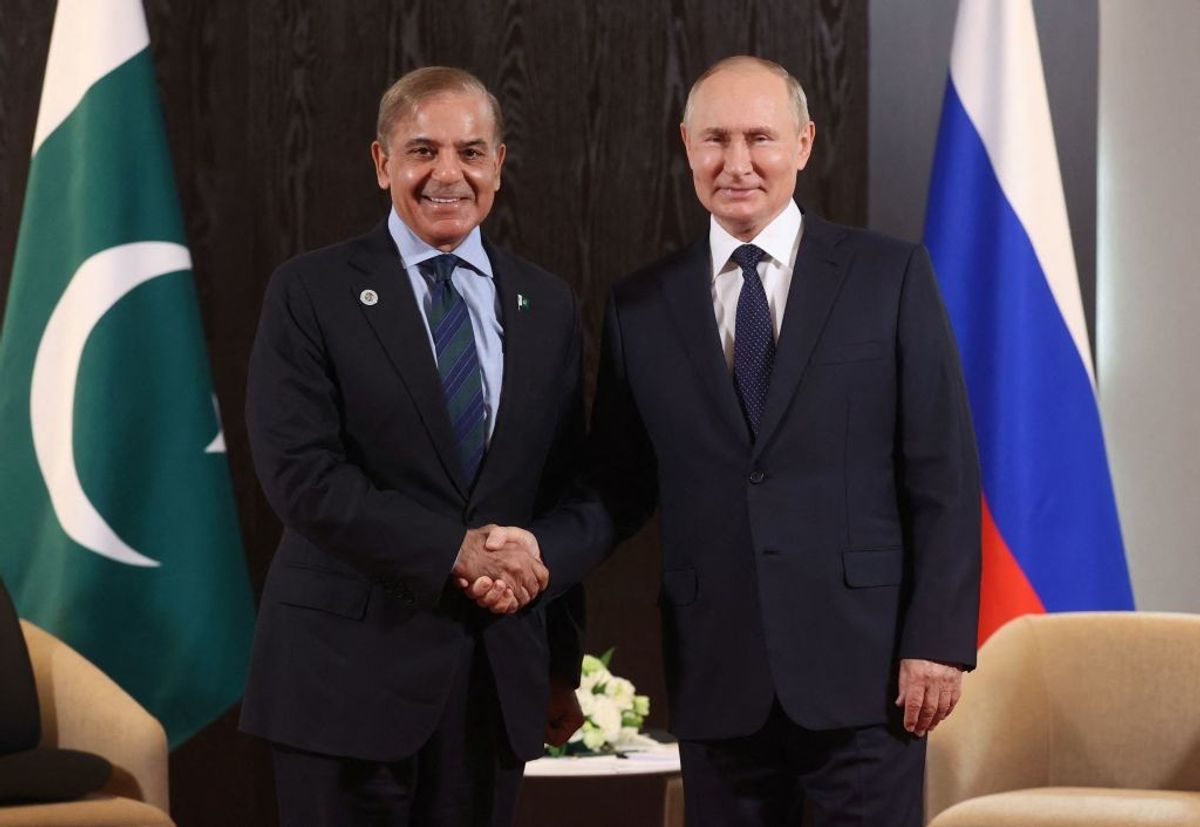 Pakistani PM Shehbaz Sharif with Russian president Vladimir Putin at SCO summit 2022
