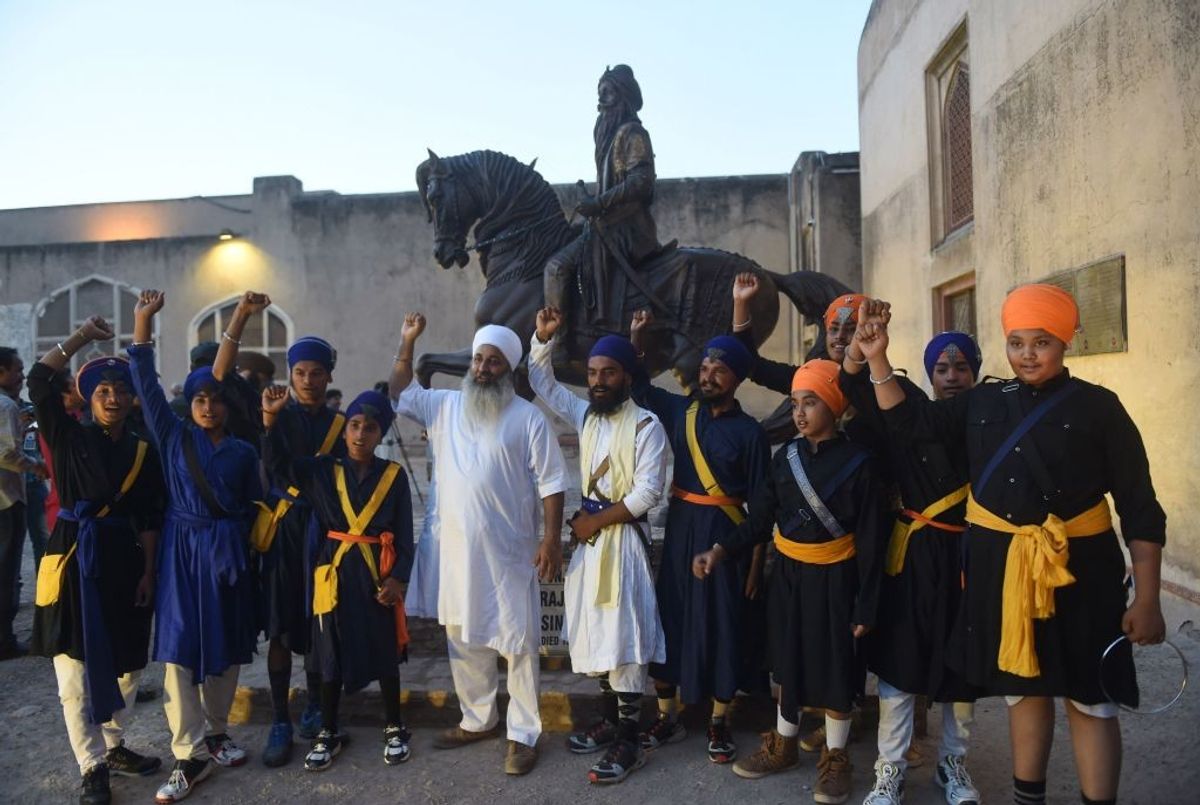 Vandalism of Maharaja Ranjit Singh statue irks Pakistan Sikhs