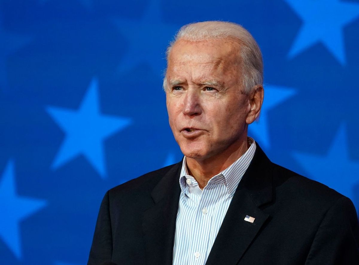 Biden takes slim lead in Georgia, edges closer to winning White House