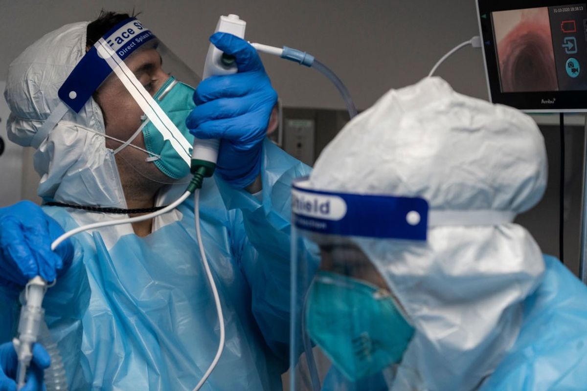 US crosses 10 million COVID-19 cases as third wave of infections surges