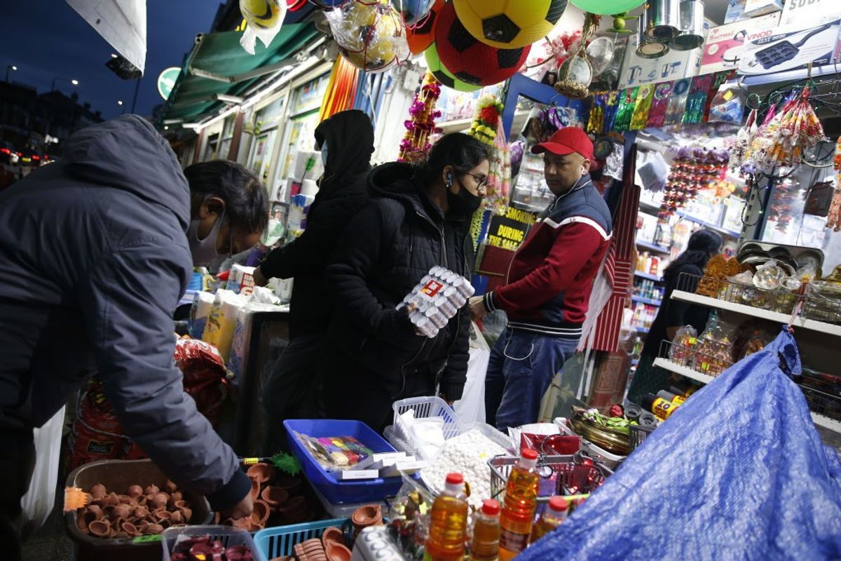 Brits to increasingly turn to small and local businesses this Christmas