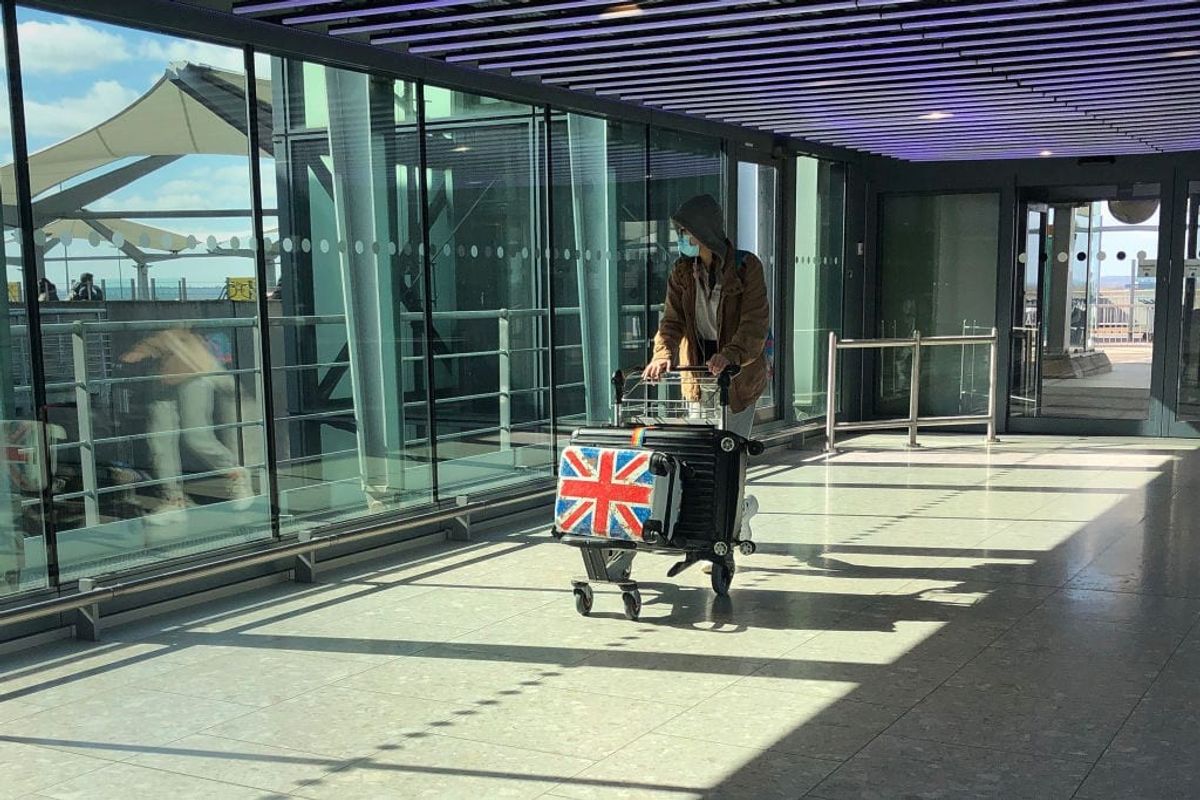 UK restricts migrants benefits if they overstay visas  