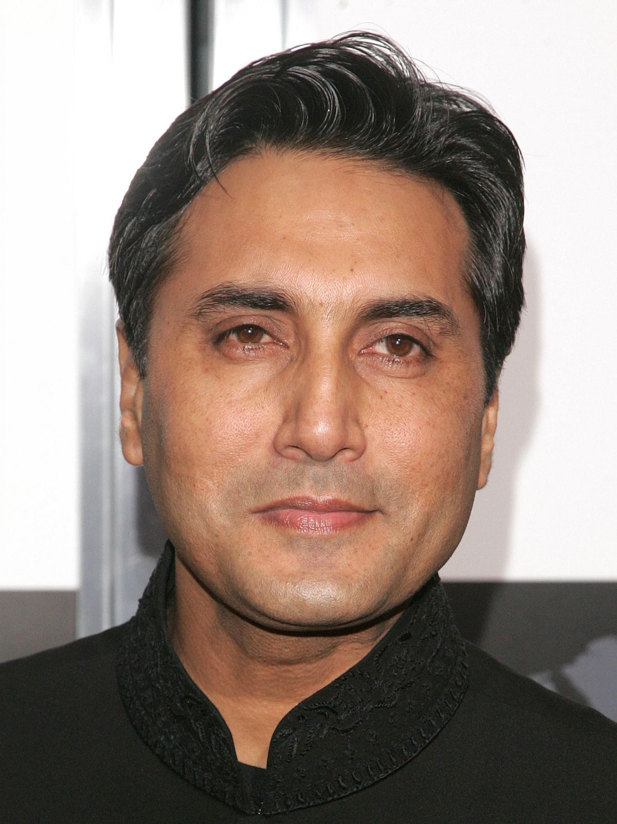 Renowned actor Adnan Siddiqui contracts coronavirus