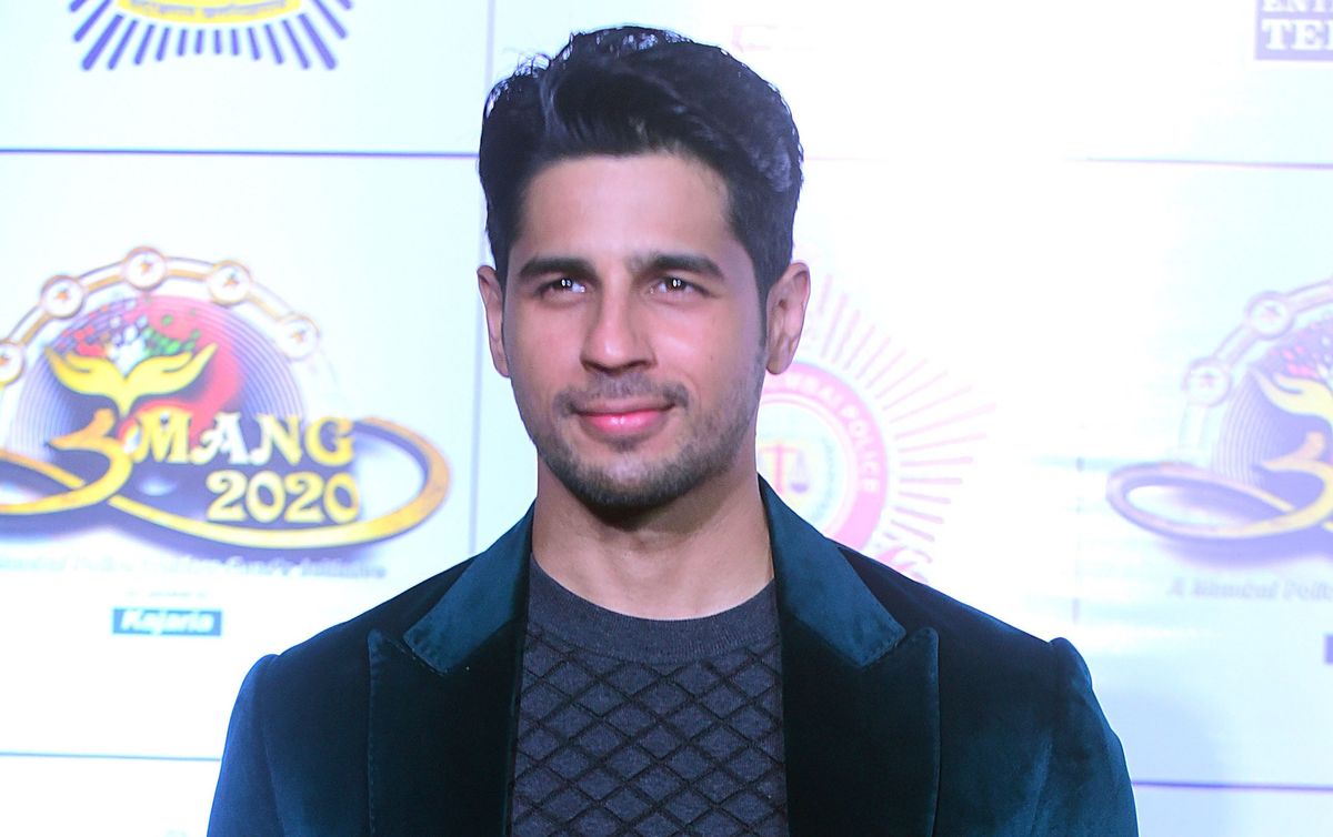 Sidharth Malhotra and Rashmika Mandanna starrer Mission Majnu starts rolling