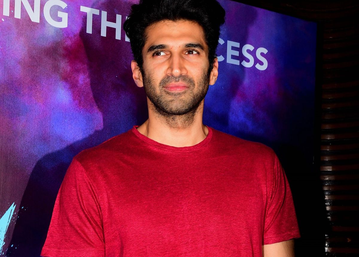 Thadam remake: Sidharth Malhotra’s loss is Aditya Roy Kapur’s gain?