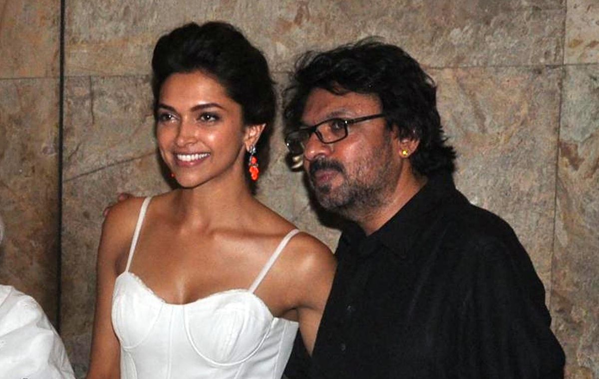 Deepika Padukone approached to play dacoit queen Roopmati in Baiju Bawra