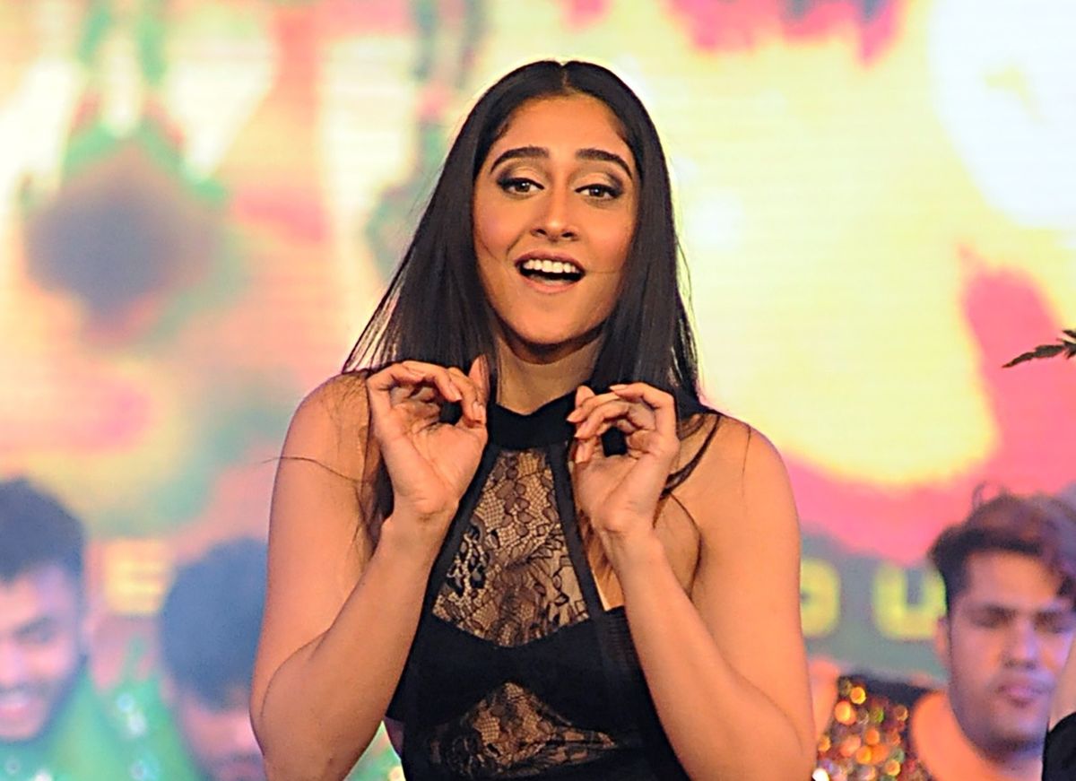Regina Cassandra and Nivetha Thomas to star in the Telugu remake of South Korean film Midnight Runners
