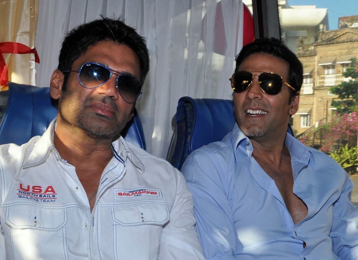 Akshay Kumar and Suniel Shetty remember their iconic film Hera Pheri