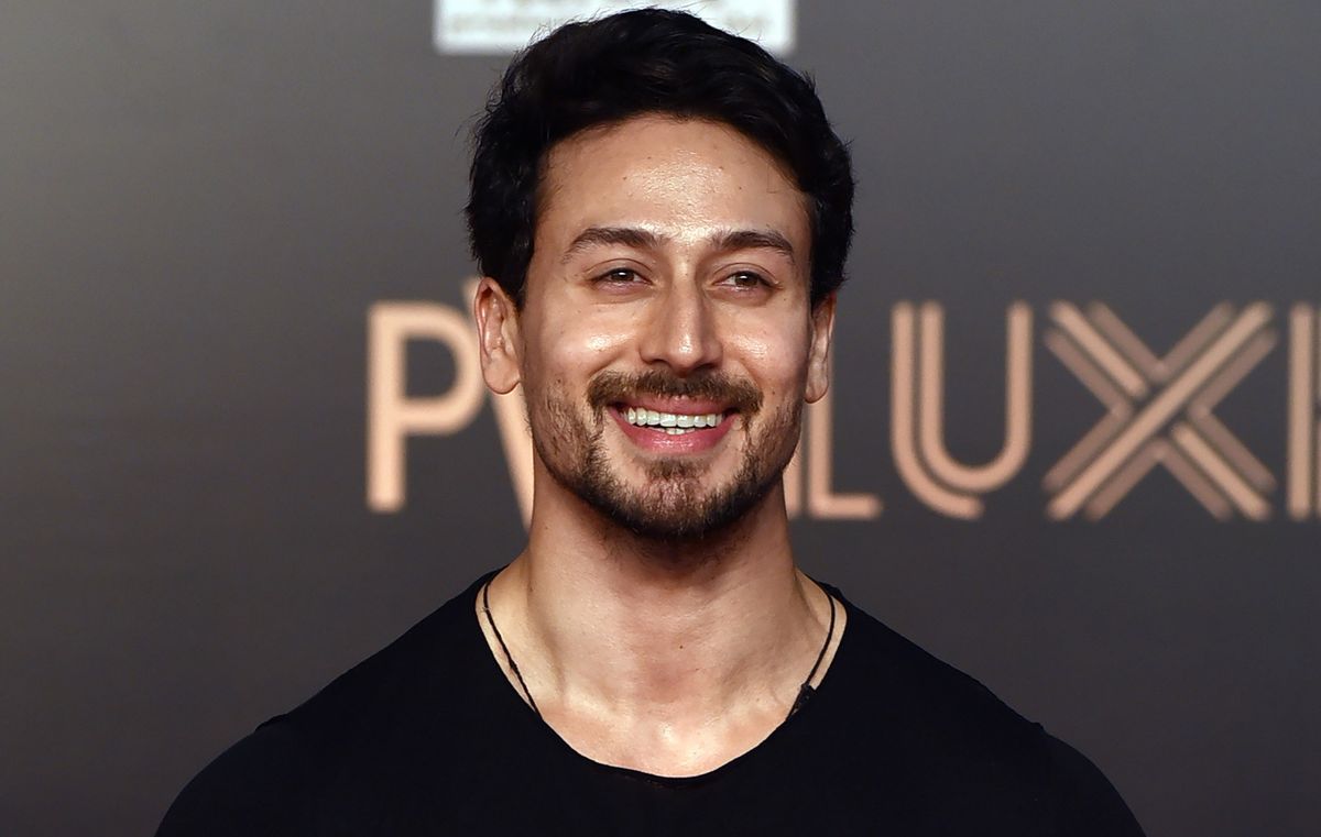 Tiger Shroff calls it a wrap on his next Heropanti 2