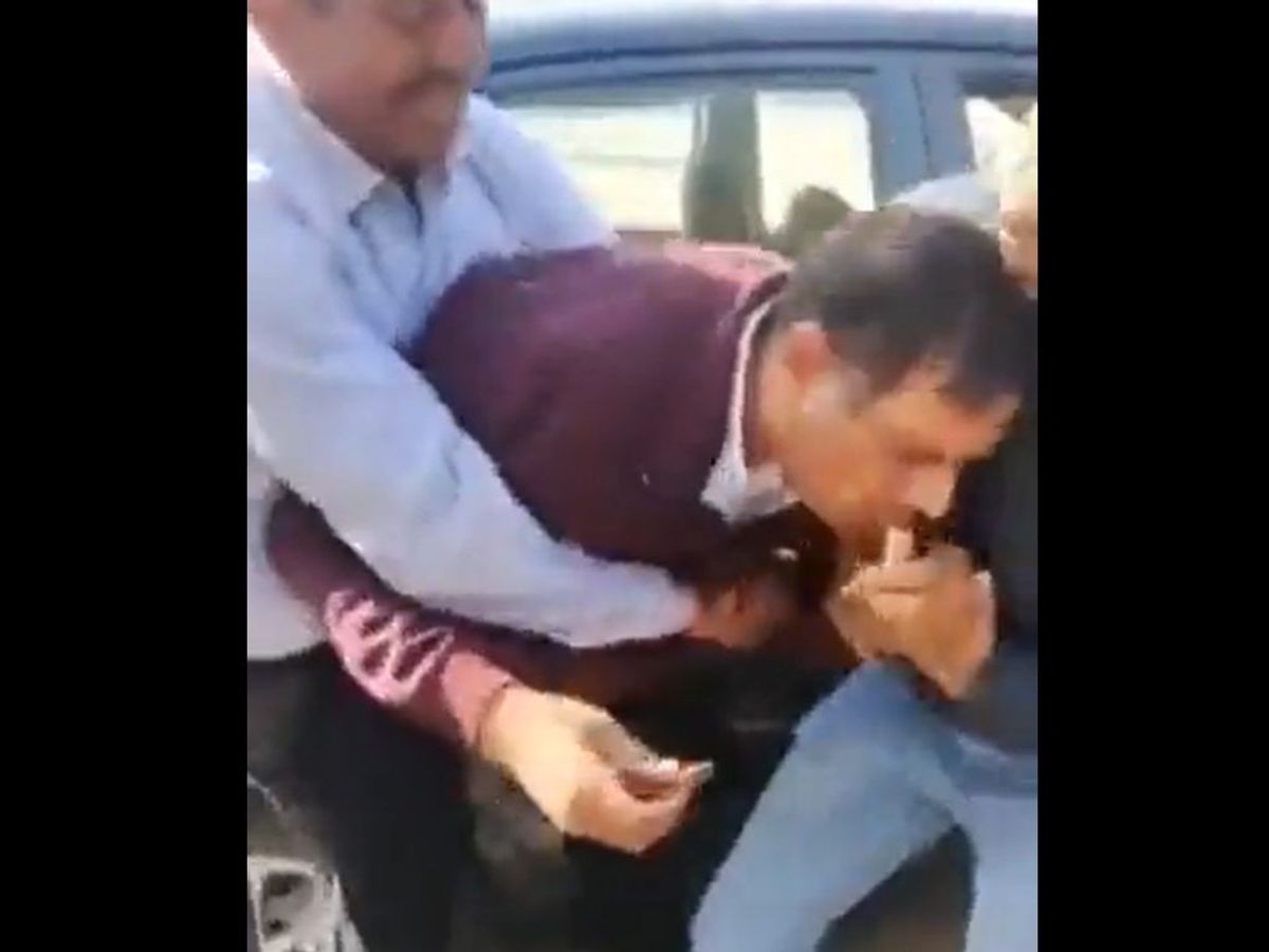 Police officer accused of taking money in cattle theft case swallows the money when confronted by vigilance officials