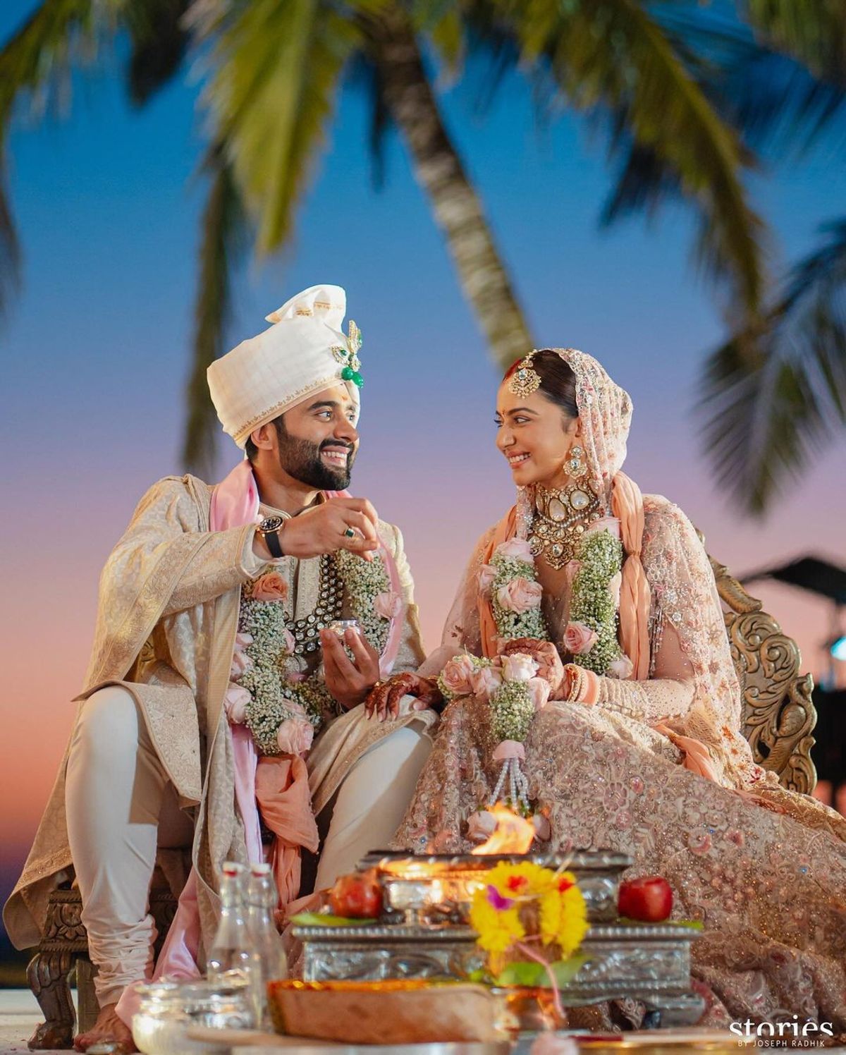 Newlyweds Rakul Preet Singh, Jackky Bhagnani reach Mumbai