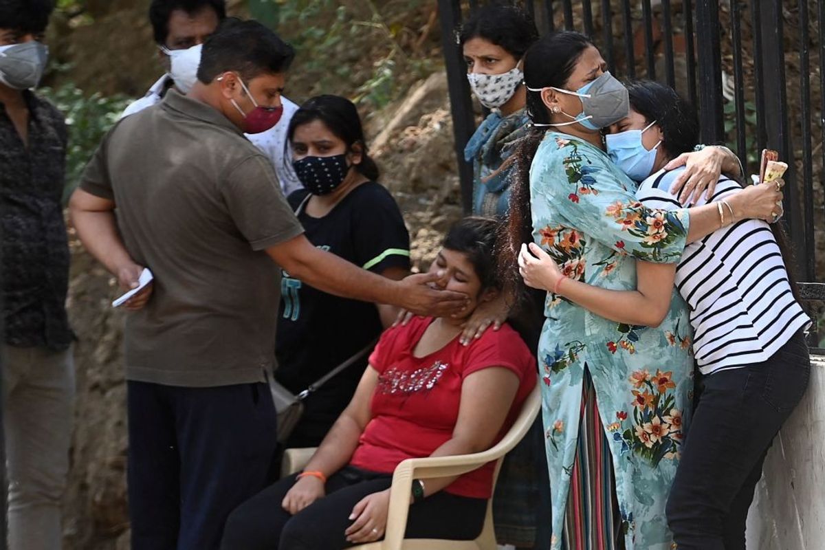 Delhi announces tentative easing of lockdown from Monday