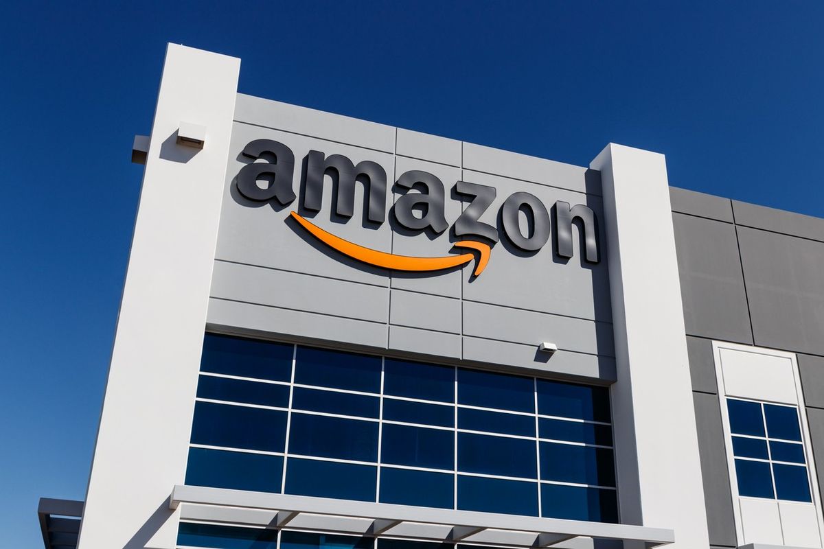 India top court refuses to stall probe against Amazon, Flipkart