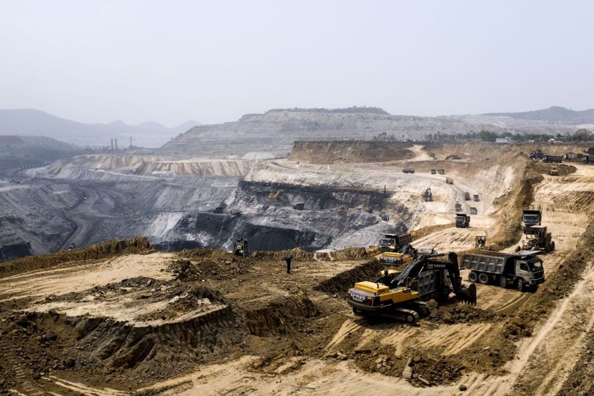 India coal crisis: Ample stocks, says Modi govt