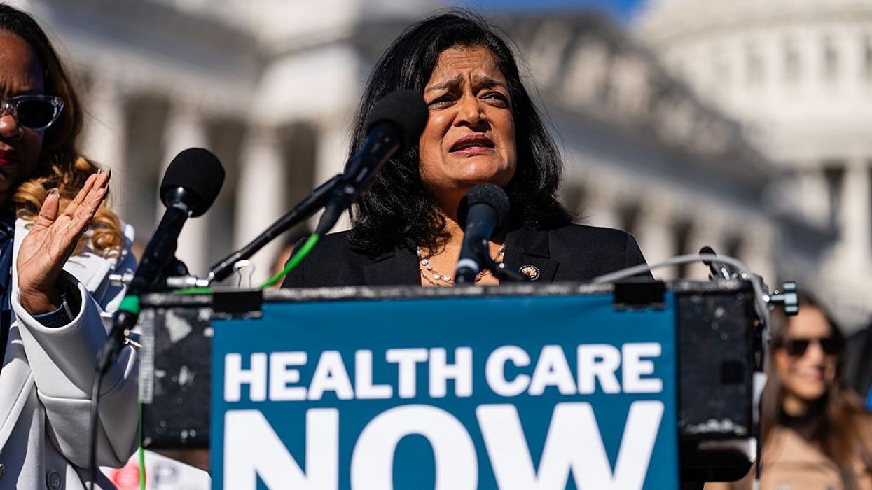 Indian American lawmakers warn Trump’s H1B fee hikes and India tariffs are hurting American companies