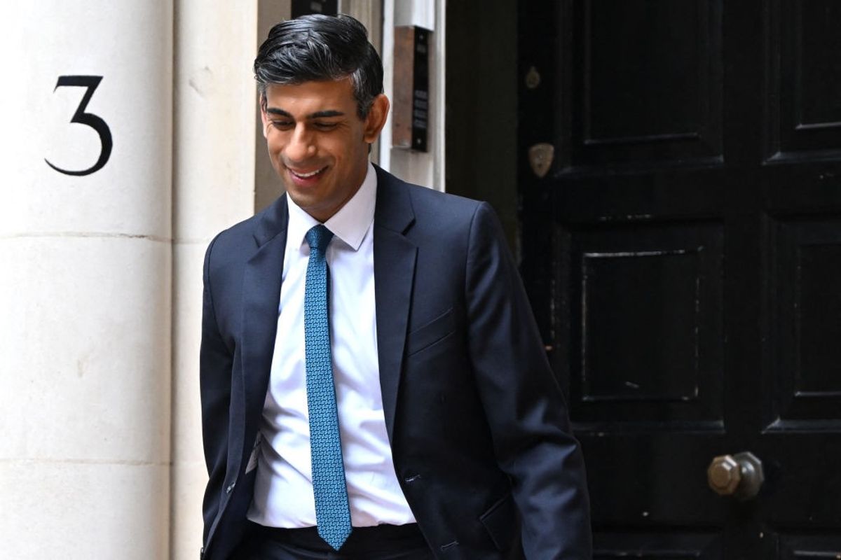 Sunak warns Truss an election risk as UK PM race enters new phase