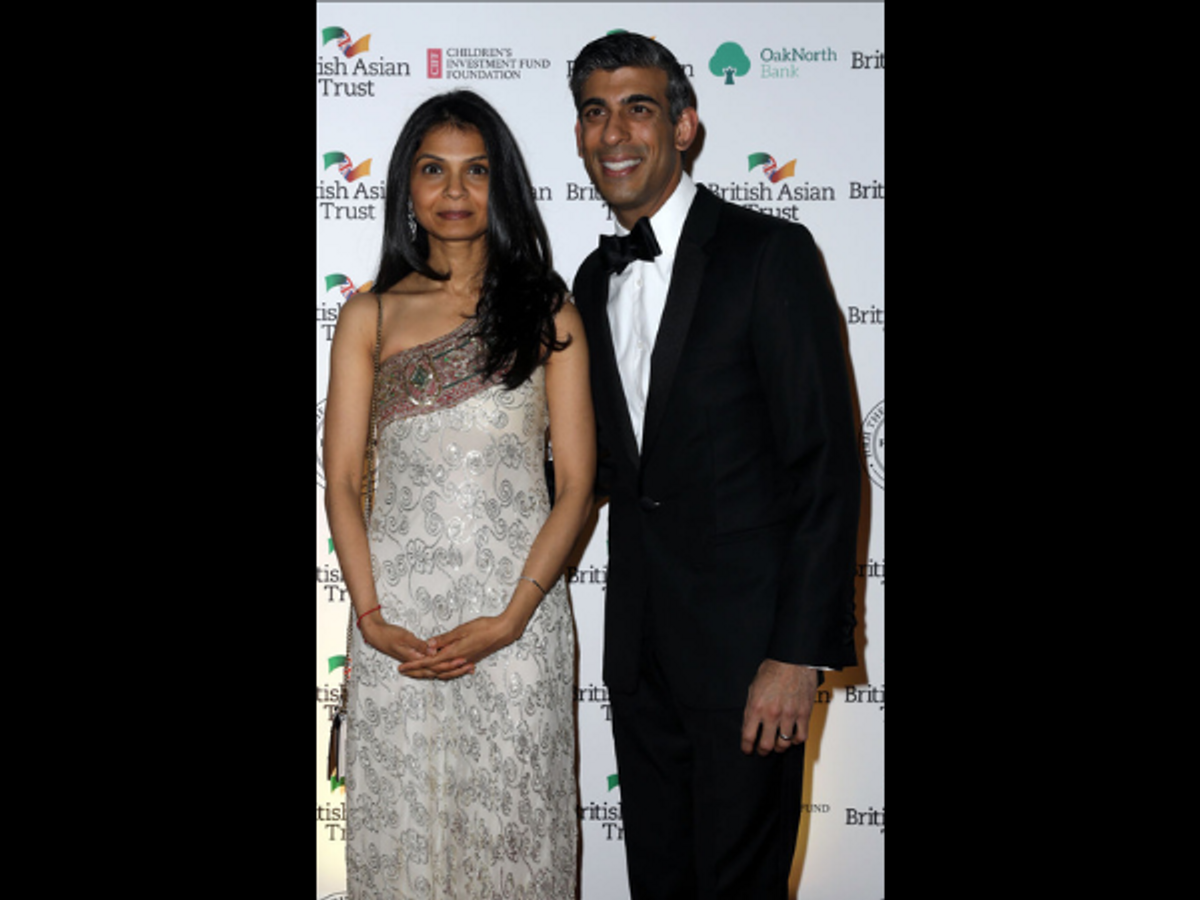 Rishi Sunak with wife Akshata Murthy