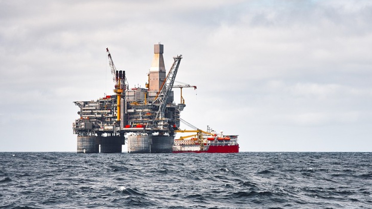 Russian oil already on ships moving through waterways