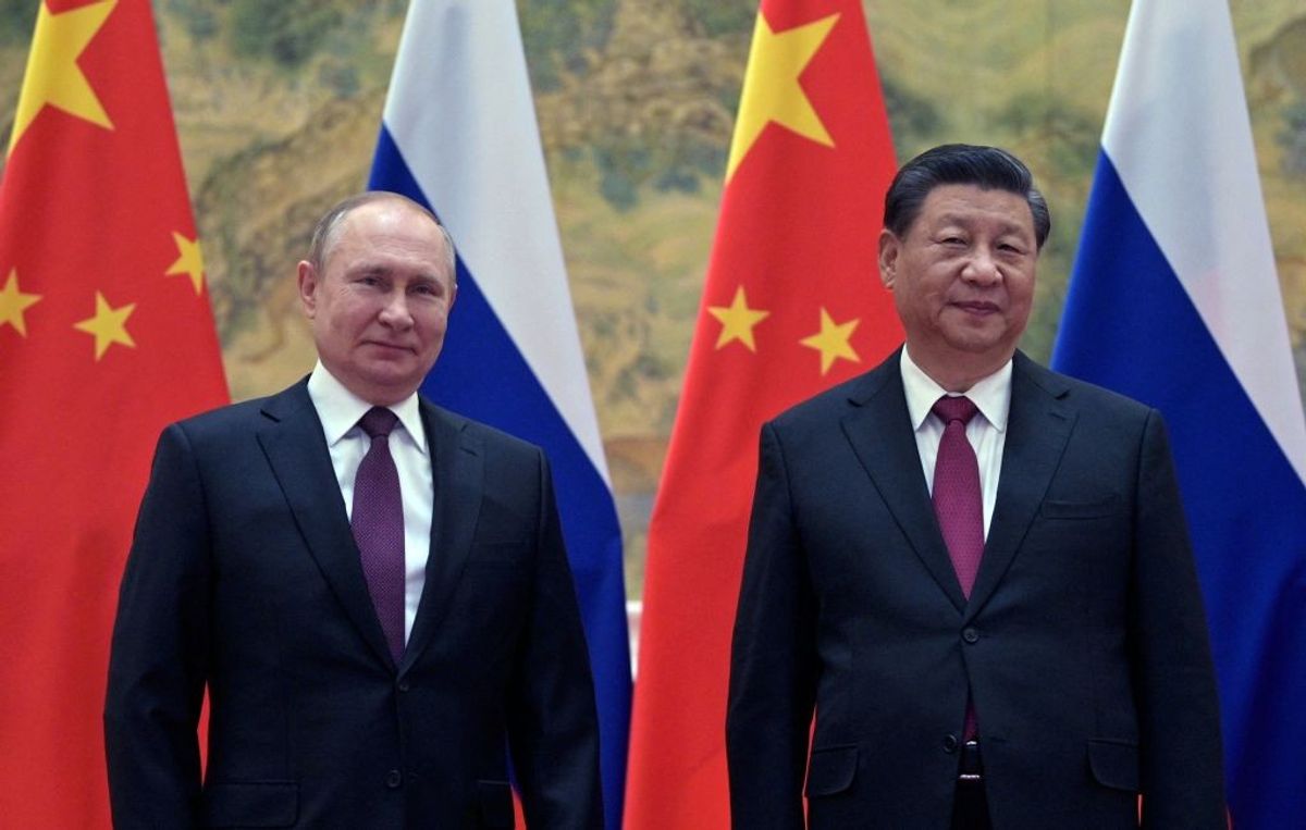 Russian president Vladimir Putin (L) and Chinese counterpart Xi Jinping