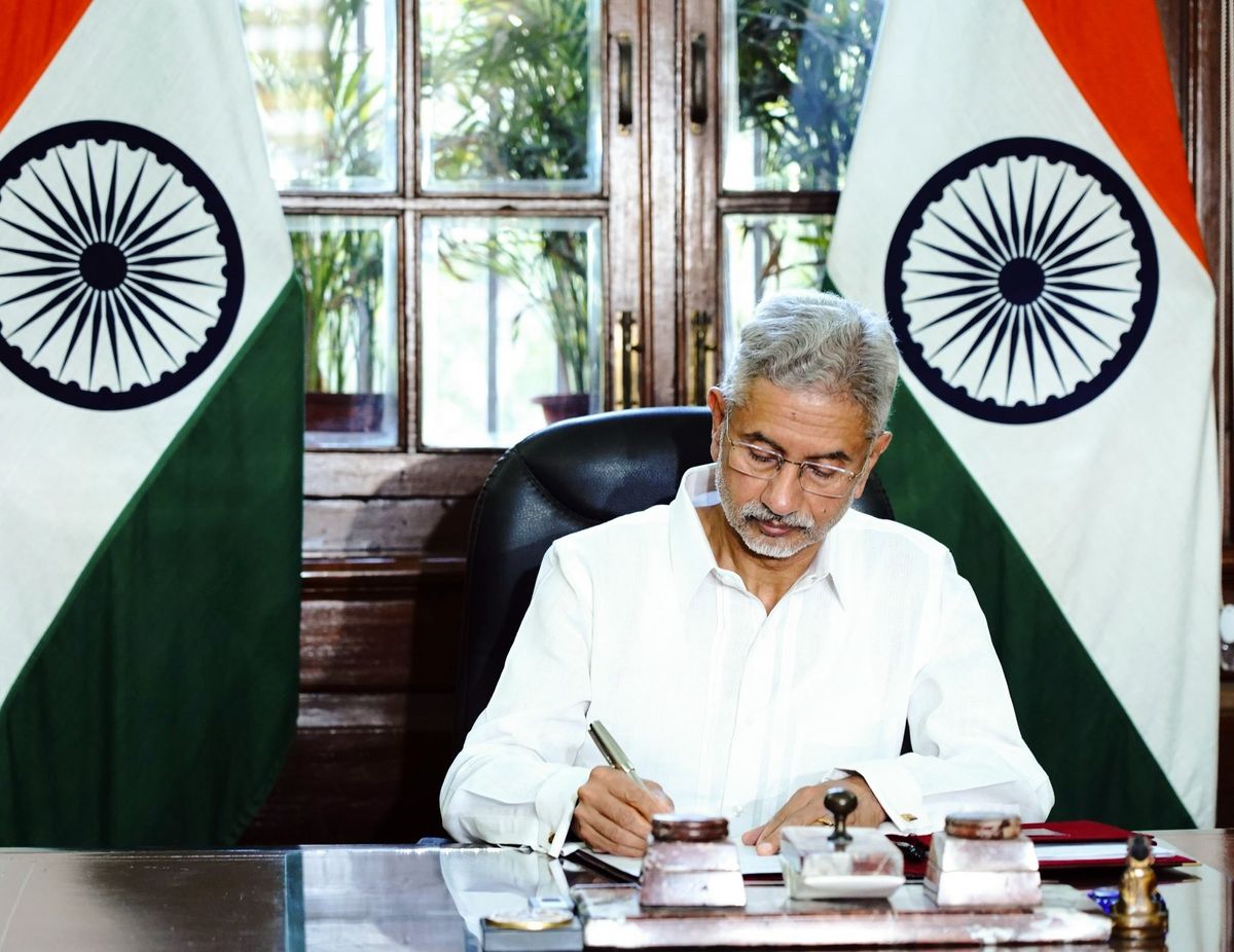 ‘India prioritises resolving border issues with China’