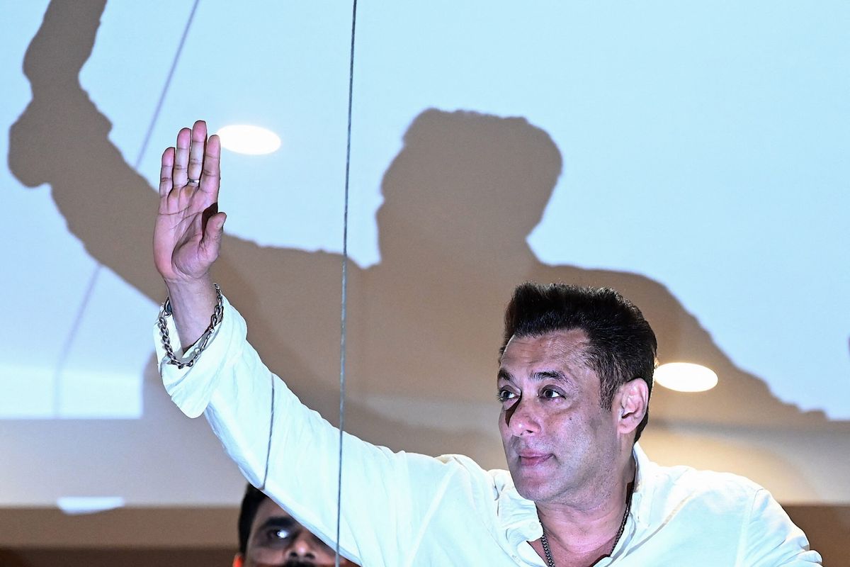 FIR registered after firing outside Salman Khan’s home