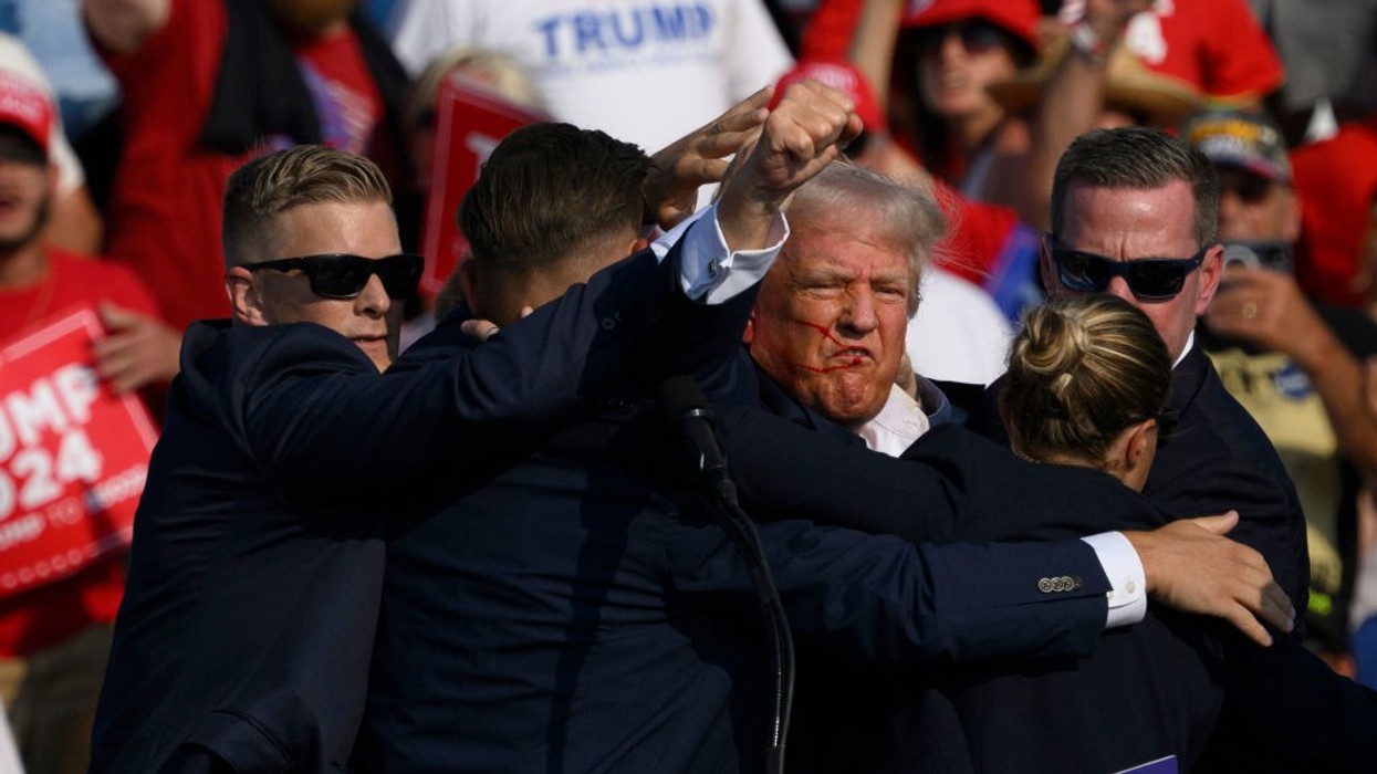 Trump says "If I'm killed, nuke Iran" on Tehran's assassination threat