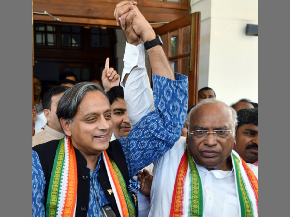 Shashi Tharoor and Mallikarjun Kharge