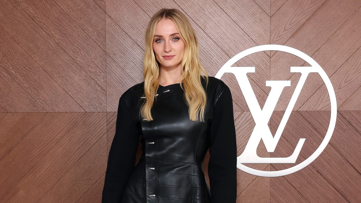 Sophie Turner First Look as Lara Croft Tomb Raider