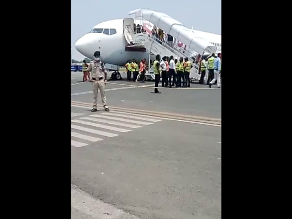 SpiceJet flight that caught fire