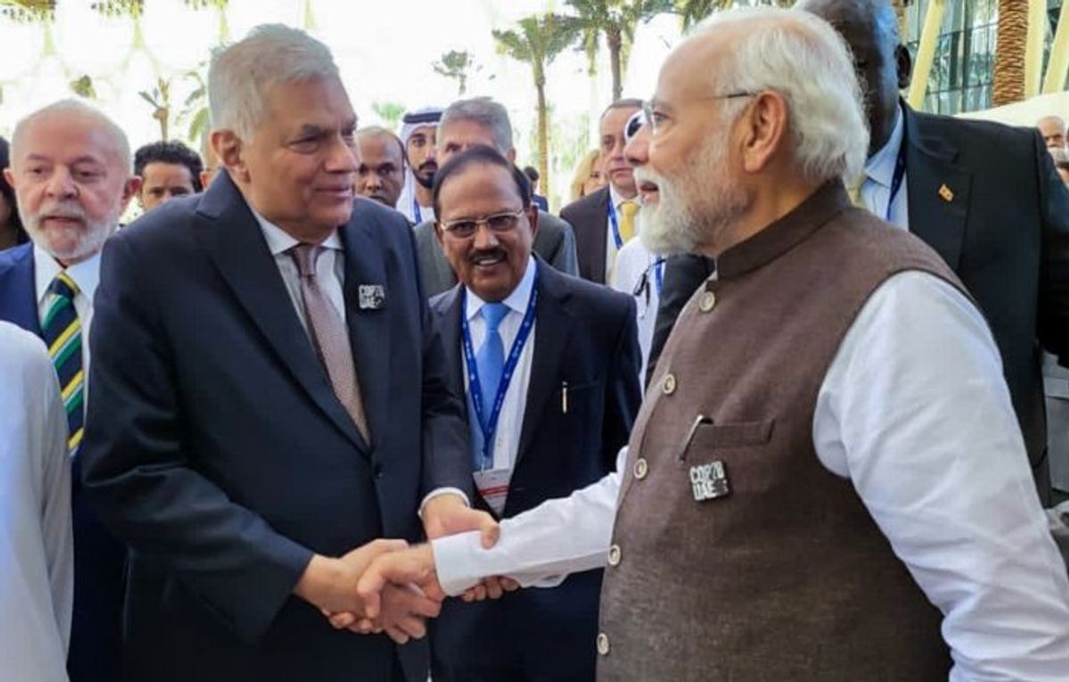 Sri Lankan president Ranil Wickremesinghe with Indian prime minister Narendra Modi