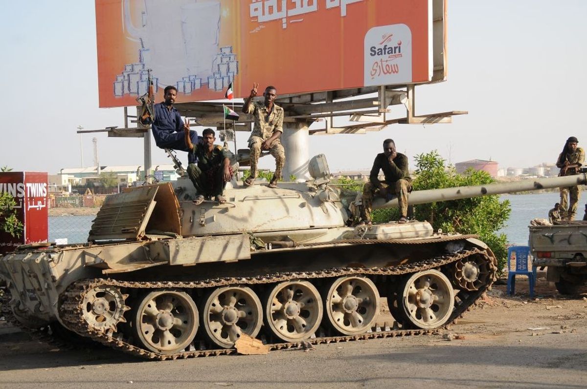 Sudan clashes between army and paramilitary forces