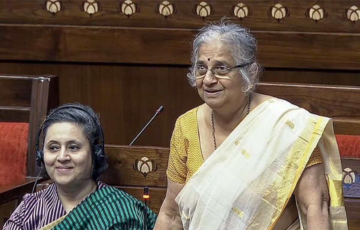 Sudha Murty (L) and Sagarika Ghose