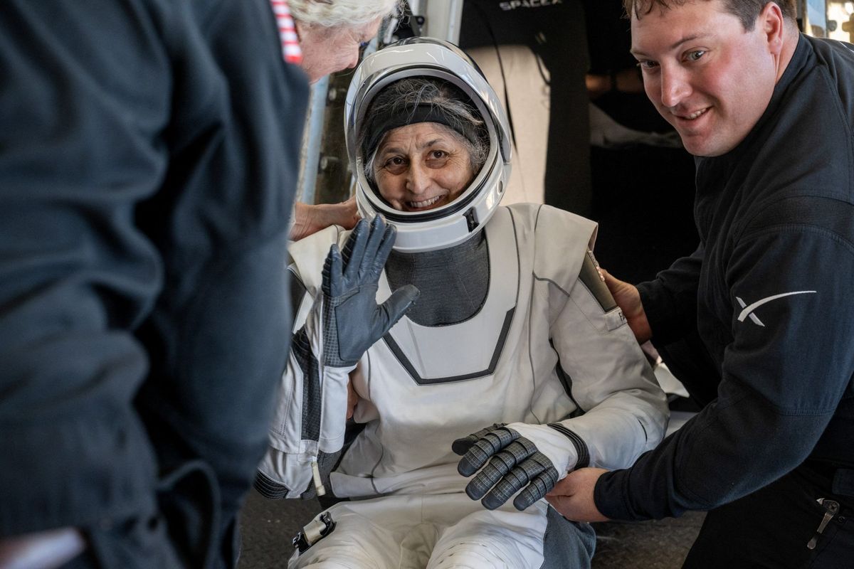 sunita williams on India view from space