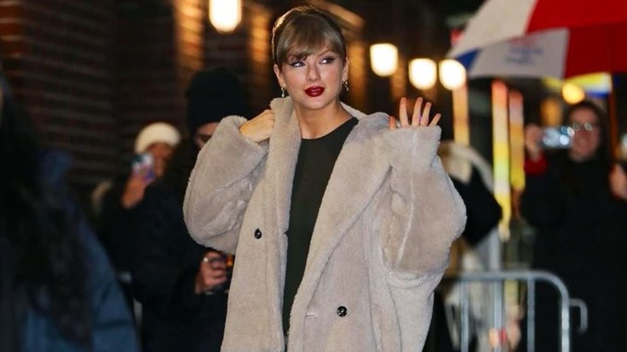 Taylor Swift responds to critics on Stephen Colbert show