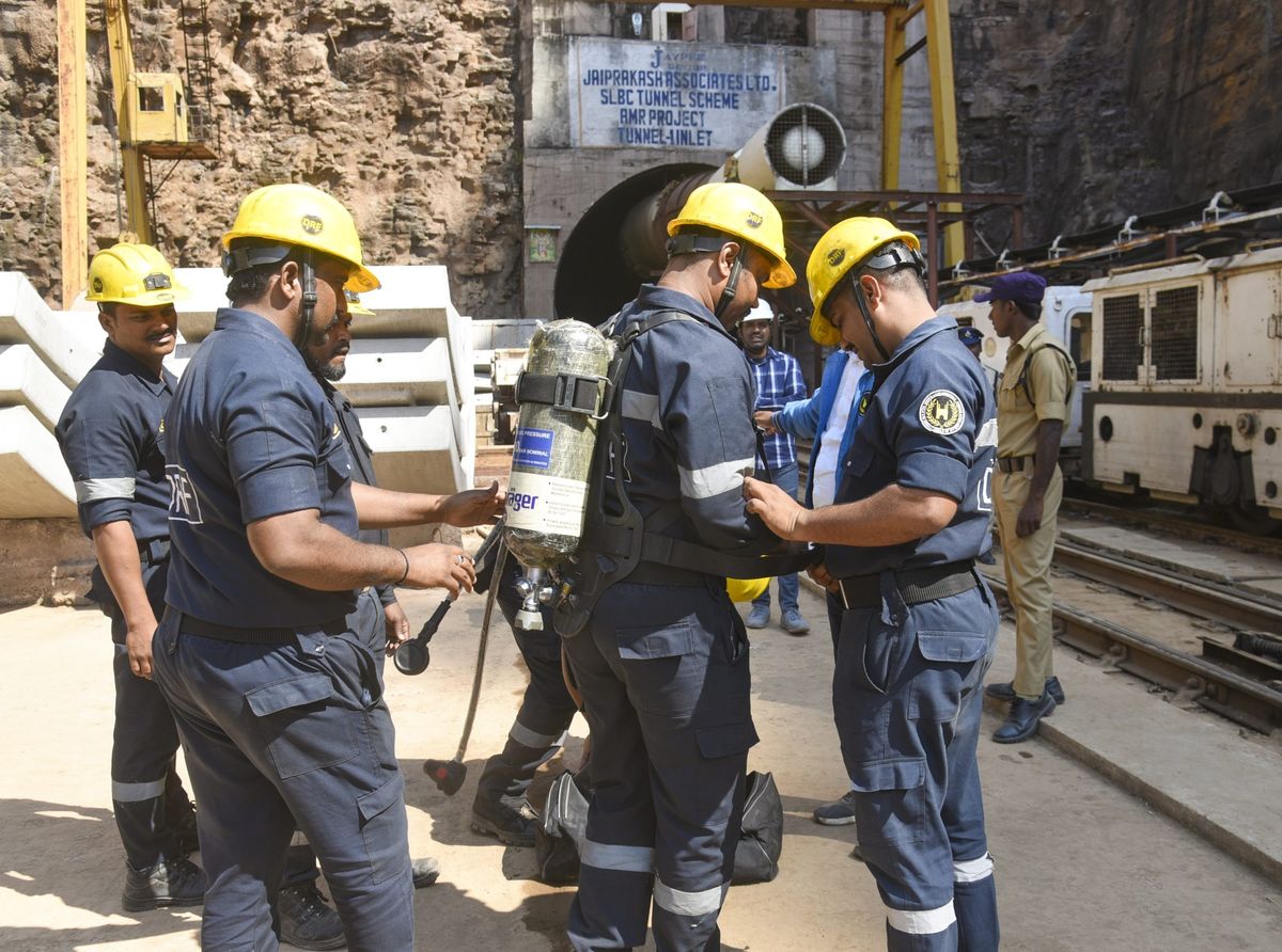 telangana-tunnel-collapse