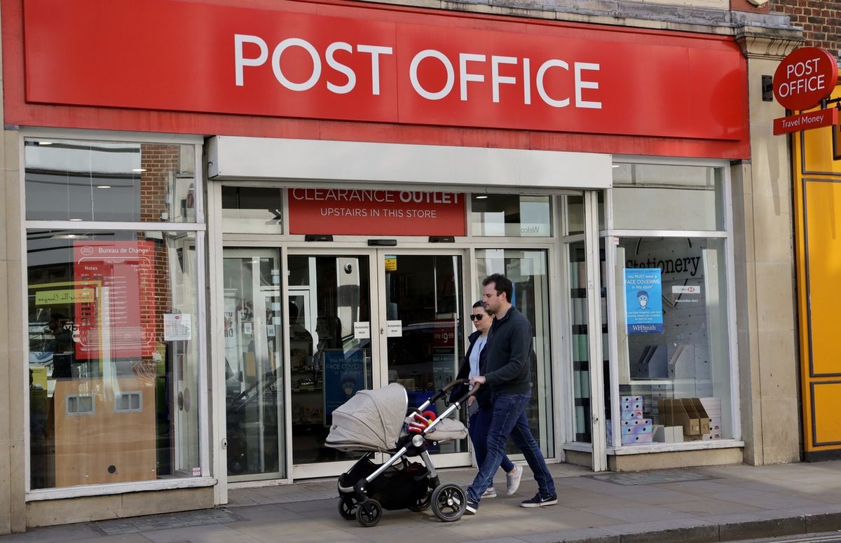 Post office ‘not fit’ to run pay-outs for victims: reports