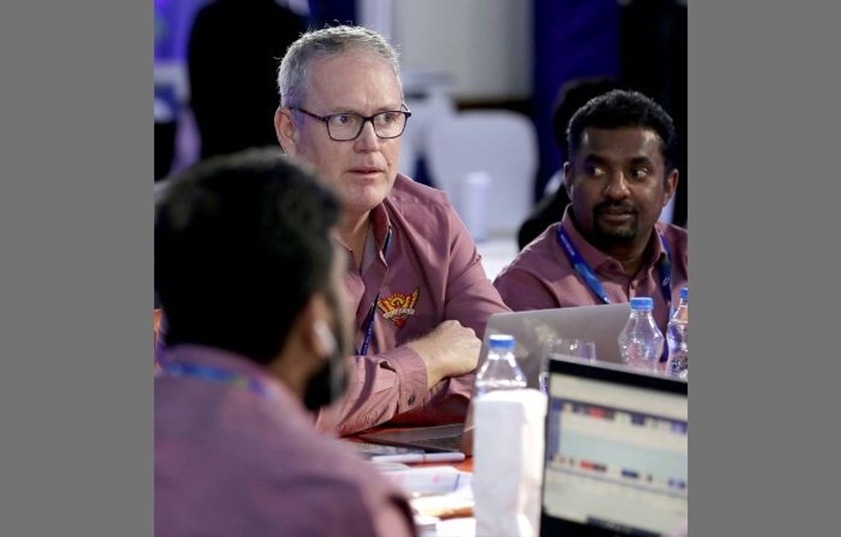 Tom Moody (L) and Muttiah Muralitharan